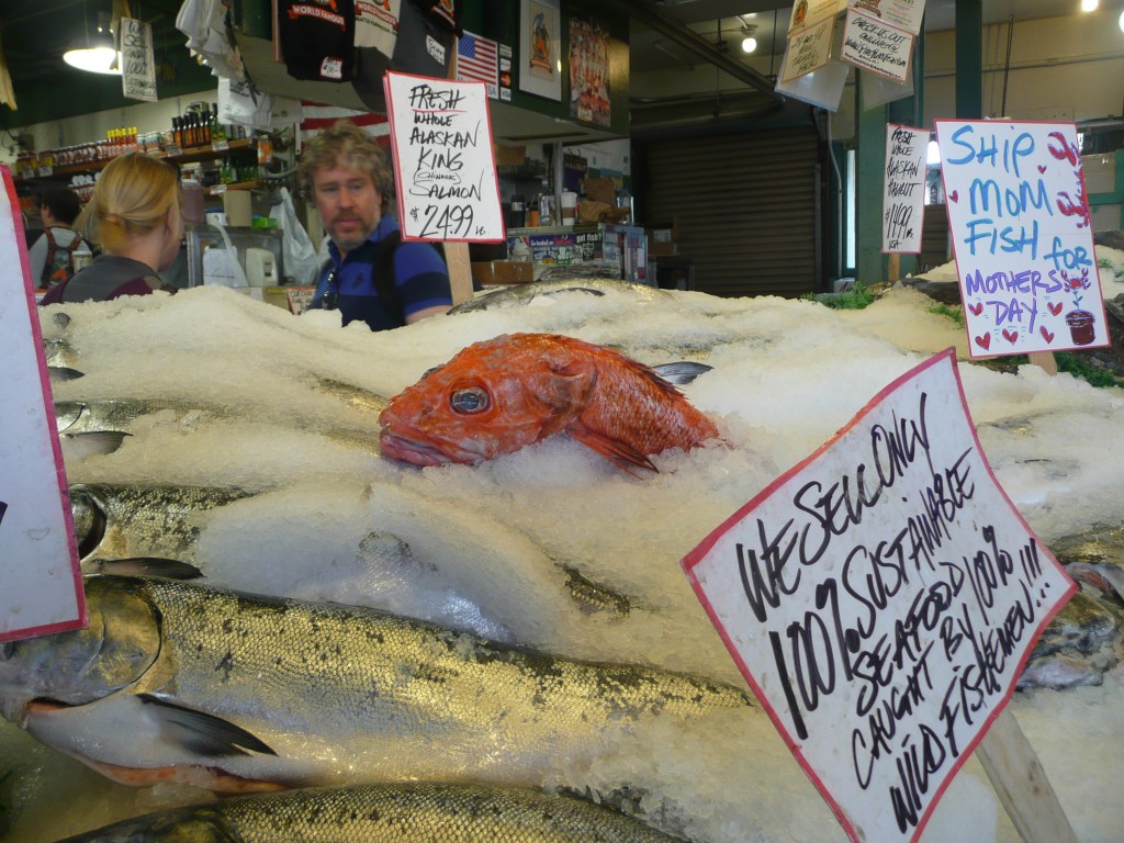 Der berühmte Pike Place Market mit den "fliegenden" Fischen