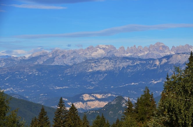 Blick von der Valgasuna in die Brenta Dolomiten