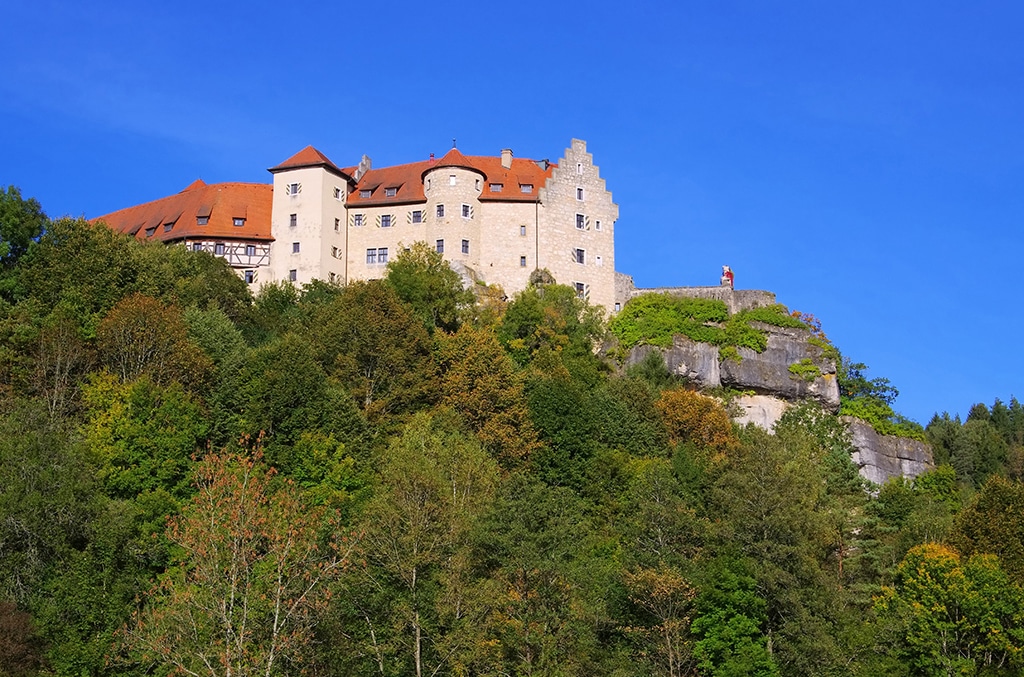 Burg Rabenstein Ahorntal: Die Burg und der Promenandenweg