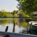 Der Wesslinger See im Fünf Seen Land im Süden von München