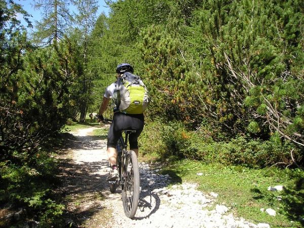 darf man ohne licht fahrrad fahren auf dem gehweg